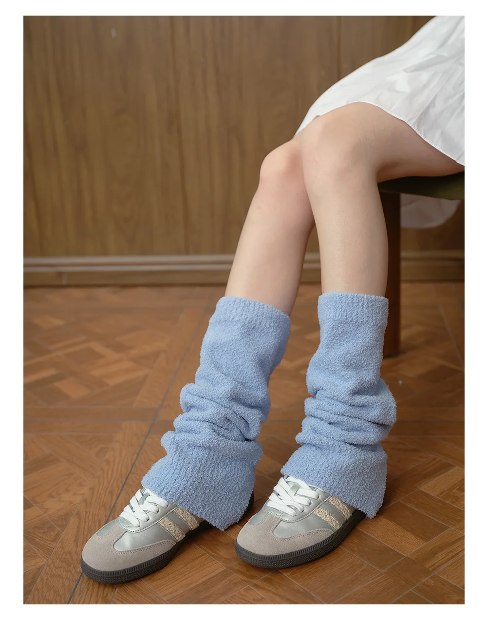 ถุงเท้าถักนิตติ้งเนื้อนุ่มสำหรับผู้หญิง รุ่น A-Class ปลายผ่าเป็นชั้น ขนฟู ครึ่งขนแกะ【สไตล์ Y2K ชุดฤดูใบไม้ร่วง ถุงเท้าแบบซ้อน】