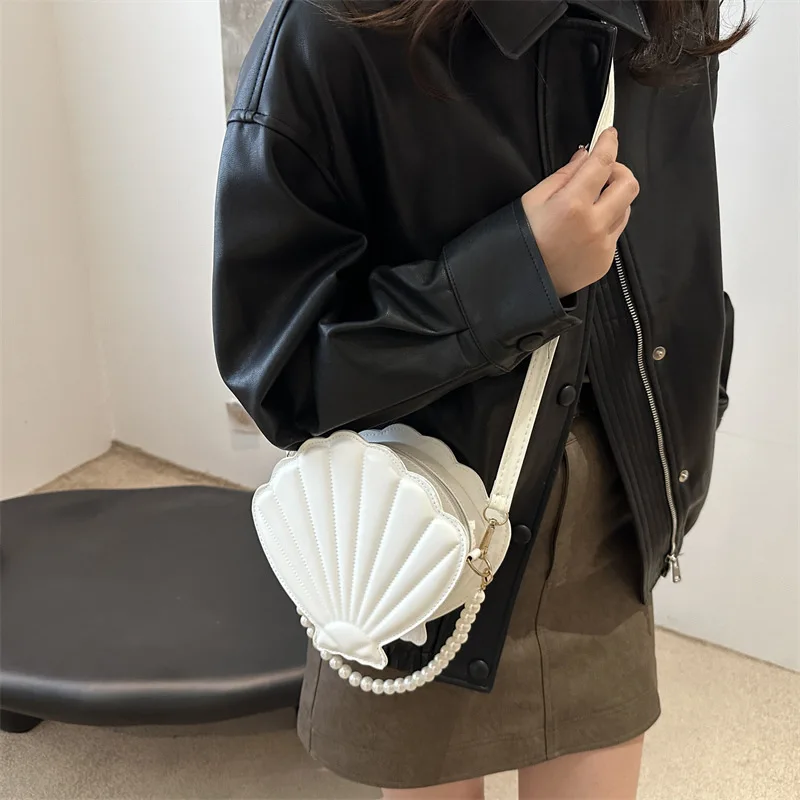 

​​2025 Exclusive Pearl Embellished Shoulder Bag Trendy Shell Crossbody Purse Chic Chain Strap Handbag Autumn Womens Fashion