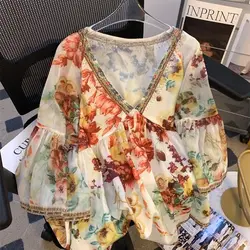 French Heavy Industry Hot Stamping Diamond Floral Lotus Leaf Splicing Bat Sleeve V-neck Shirt Women 2024 Summer New Loose Top