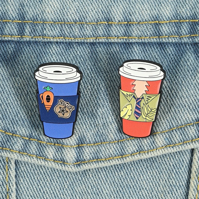 Cartoon-Kaffeetassen-Emaille-Pins, blau-orange Broschen, Anstecknadeln, lustiger Hase, Fuchs, Schmuck, Geschenk für Kinder und Freunde