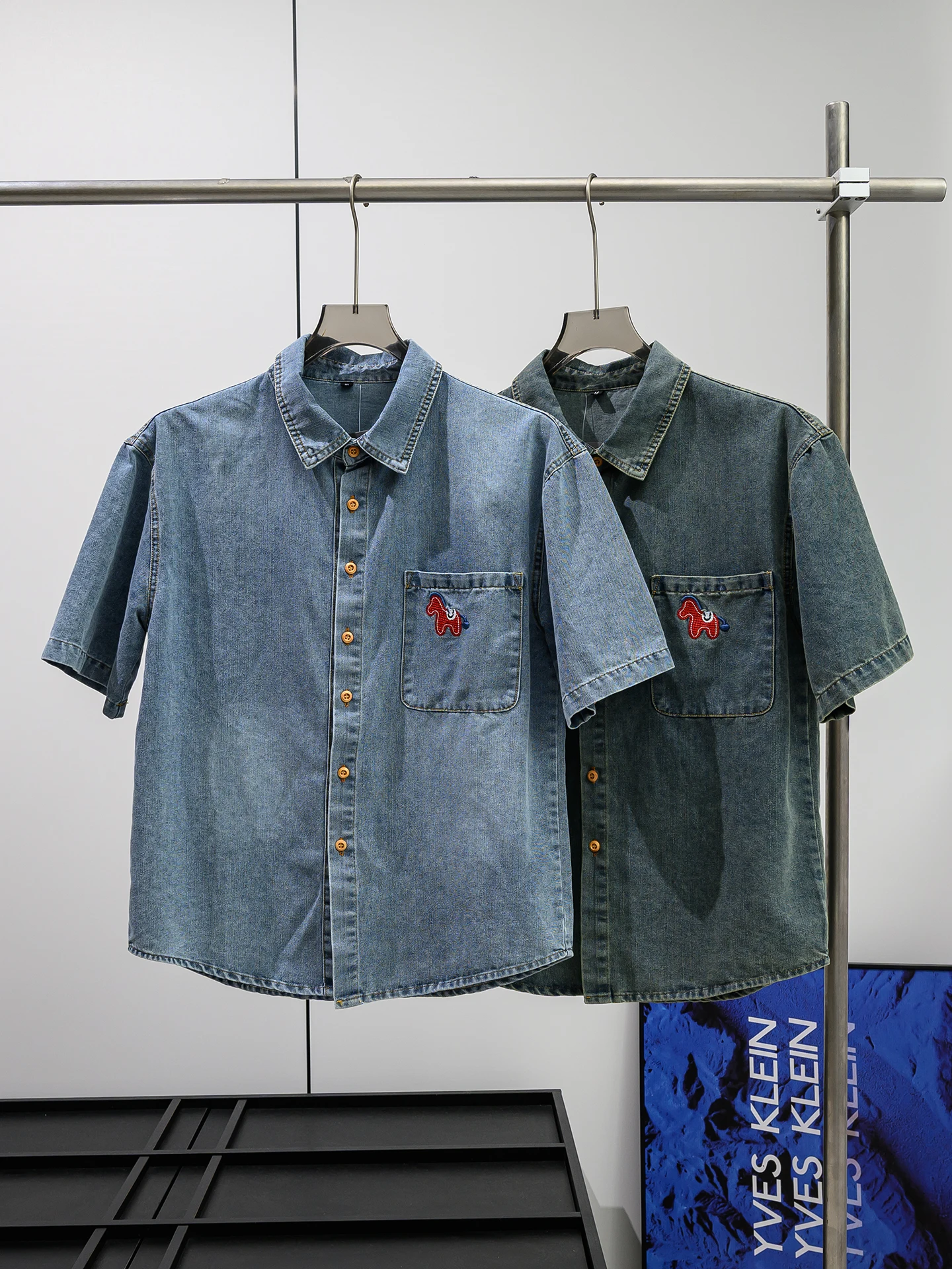 

Retro American Washed Heavy Duty Men's Soft Comfortable Casual Denim Shirt Jacket Spring Summer Loose Fit Youth Short Sleeve