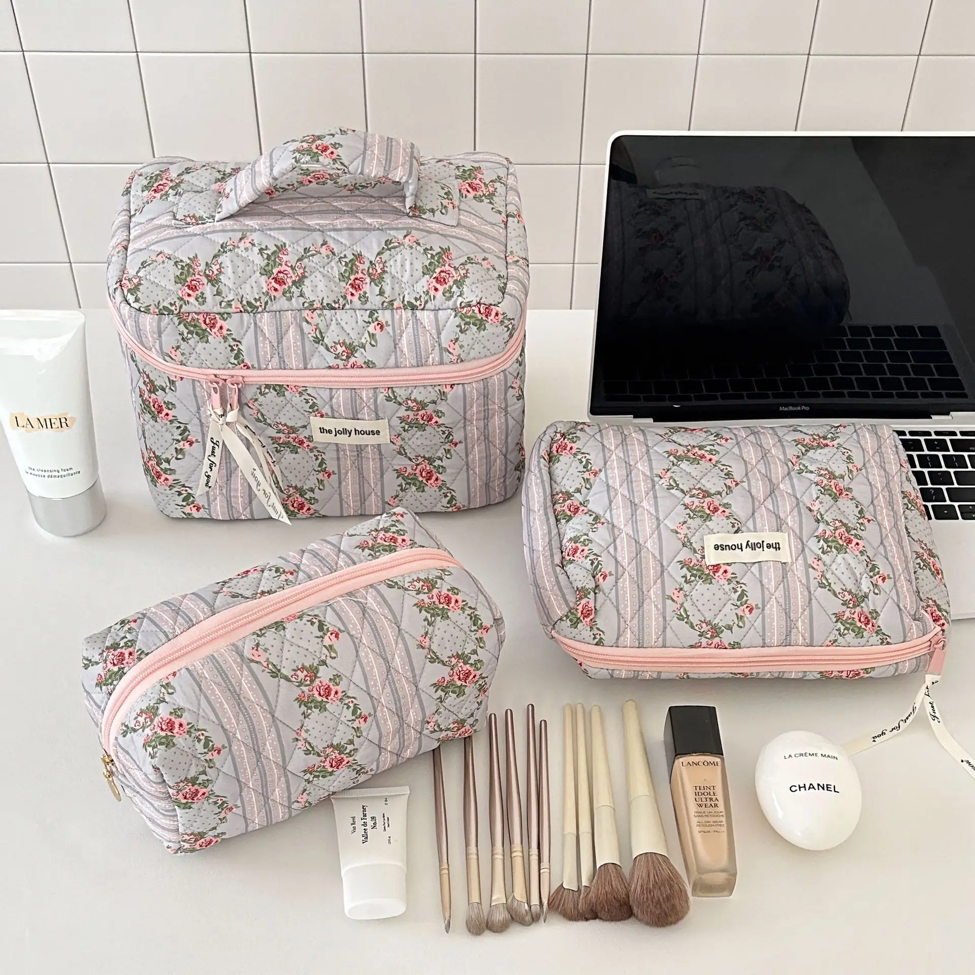 Quilting Seam Floral Print Makeup Bag Portable High-capacity Travel Women Cosmetics Storage Bag