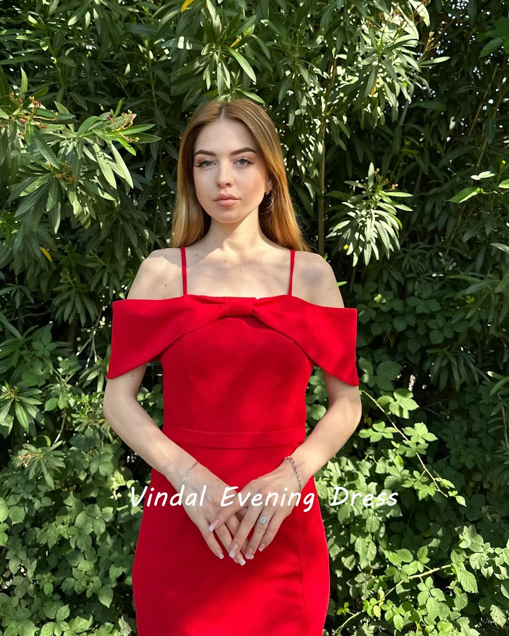 Vindal Evening dresses Crepe Knee Length Fashion Off-the-shoulder luxurious Straight Elegant Short Sleeves السعود For Woman 2024