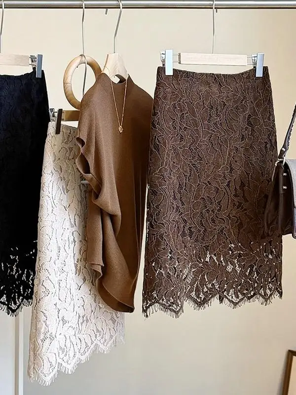 Retro Lace Hollow out Velvet Half Skirt Women's Early Autumn New High Waist Slimming Personality Butt Covering mid Length Skirt
