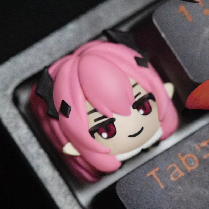 Seraph of The End Krul Tepes Key Caps Customised Resin Layered Drip Gel Design Cute Anime Girls Keycaps for Mechanical Keyboards