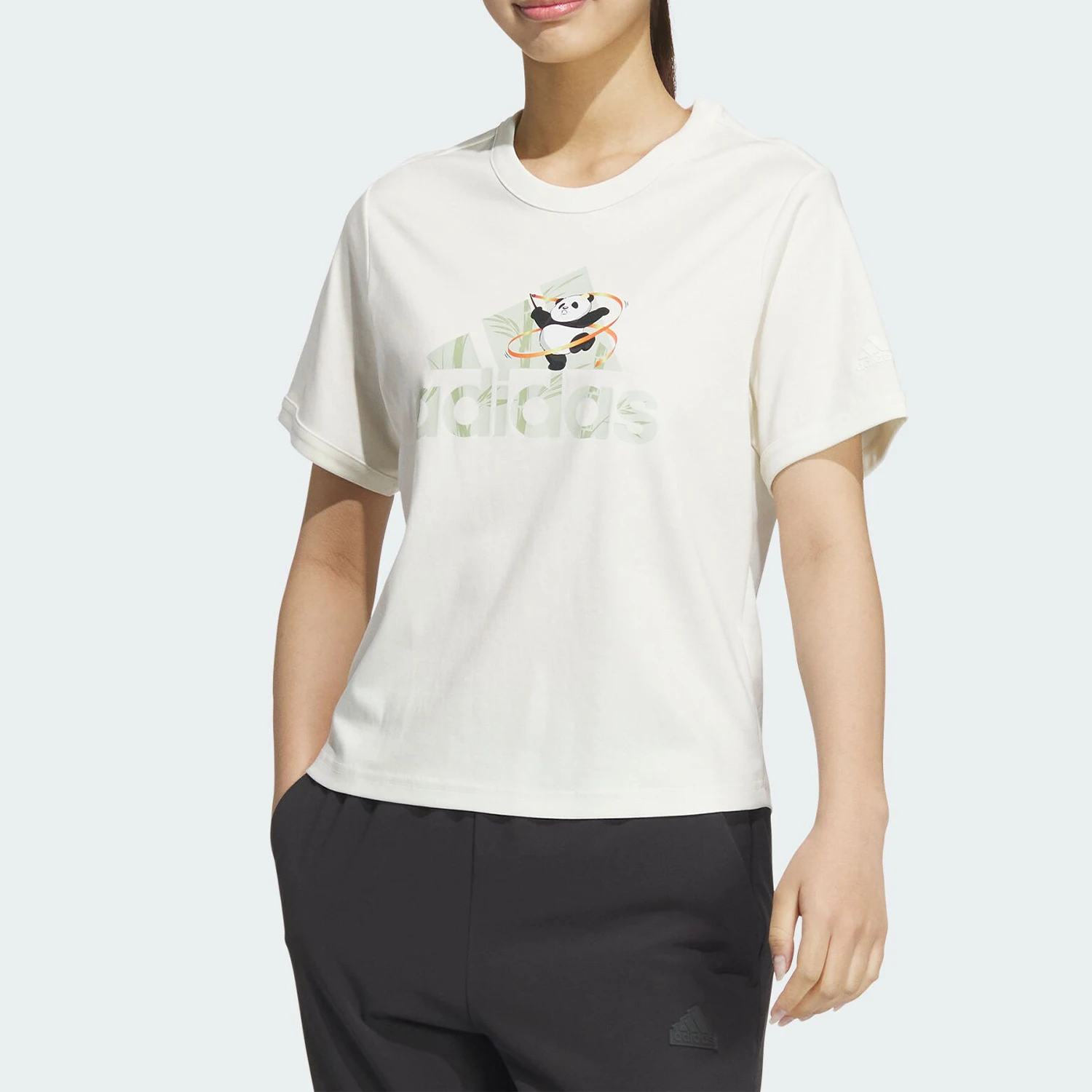 

Оригинальный женский дышащий топ Adidas W TEE2 с круглым вырезом и принтом, с короткими рукавами JI6868