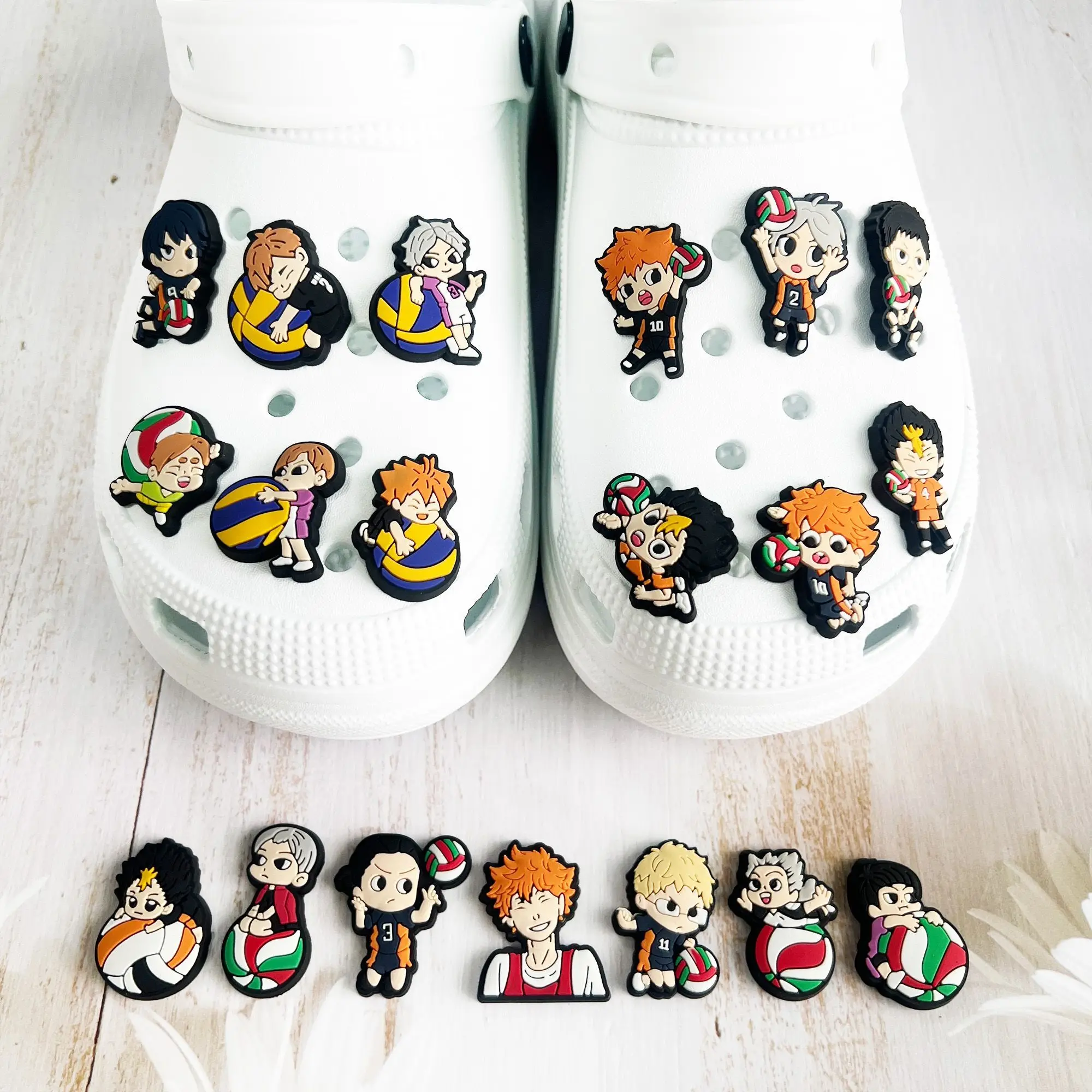 Haikyuu!! cartoon shoes with removable DIY anime decorations, a perfect gift to give friends