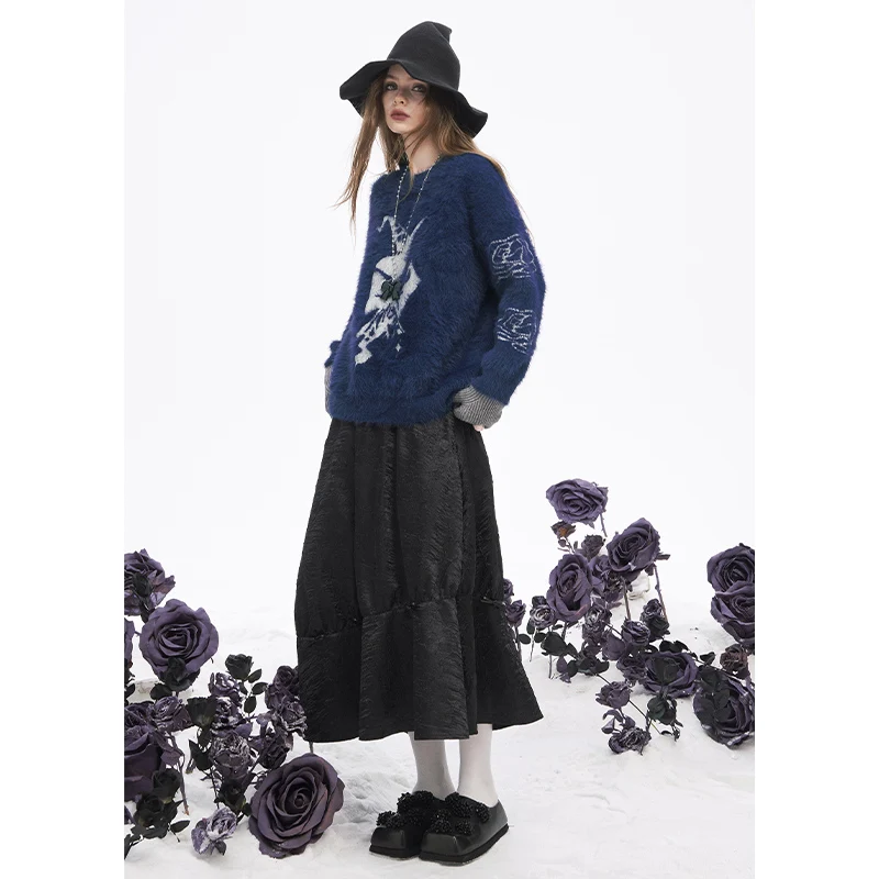 ELFSACK Women's Grunge Oversized Knit Sweater with Art Graphic Jacquard, Fuzzy Long Sleeve Pullover, Aesthetic Top Winter