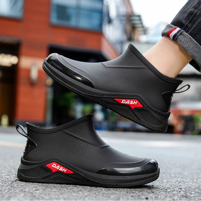 Men\'s Short-tube Fashion Rain Boots Outdoor Travel Waterproof Shoes Non-slip Lightweight Fishing Rubber Shoes Warm Overshoes New