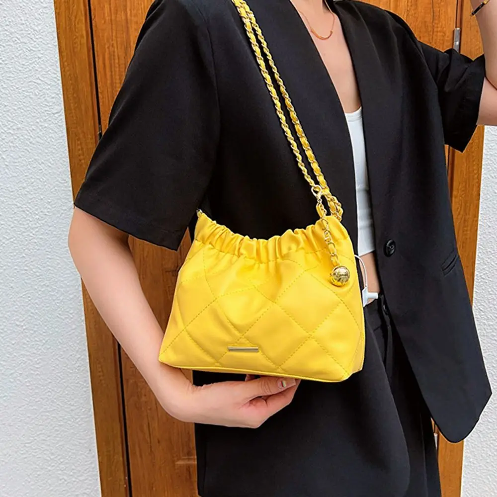 Shoulder Bag for Women Girls PU Leather Pleated Plaid Crossbody Bag Bucket Bag Large Capacity Tote Handbag Underarm Bag