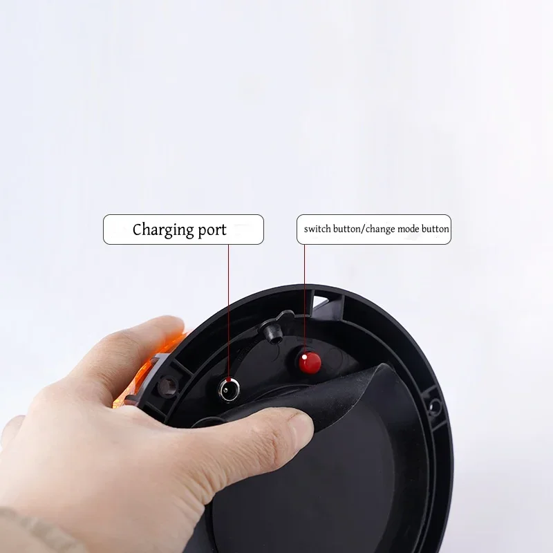 Luce di emergenza per auto V16 Torcia elettrica Strobo a induzione magnetica Lampada per incidenti stradali Faro Accessorio di sicurezza