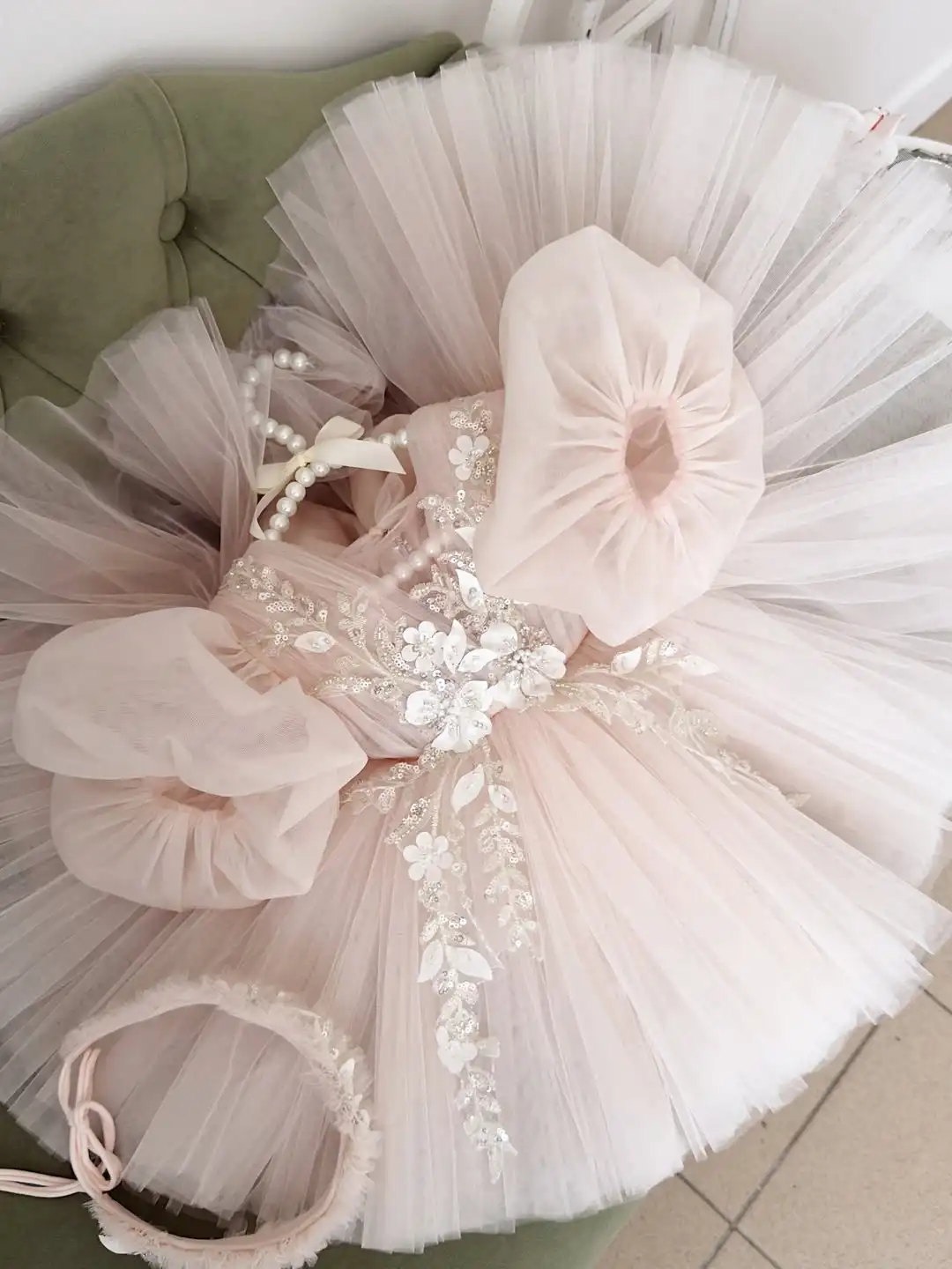 Schöne Blumenmädchenkleider für die Hochzeit, Puffärmel, Applikationen mit Schleife, für Kinder, Erstkommunion, Geburtstagsfeier, Ballkleider nach Maß
