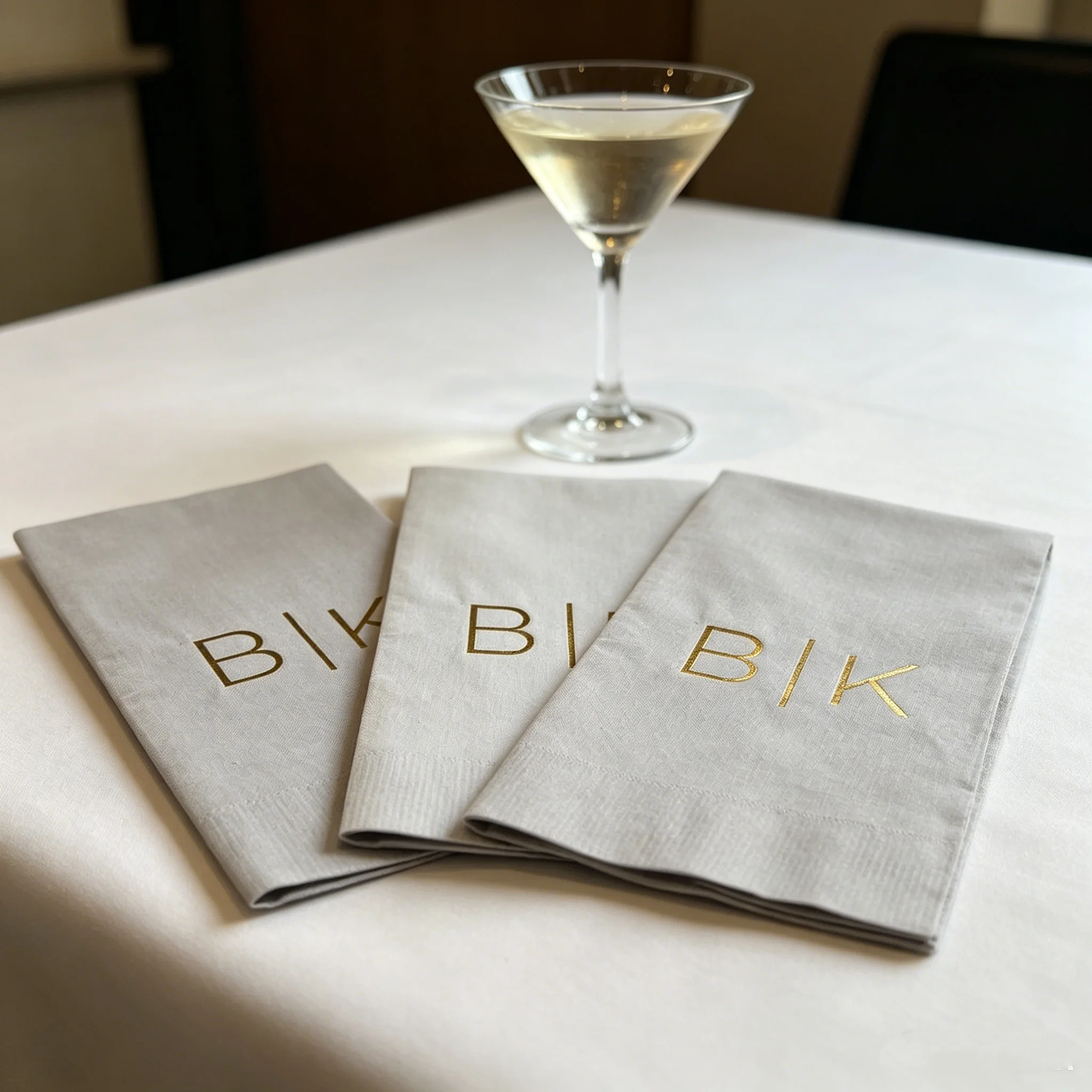 

50pcs Custom Minimalist Monogram Guest Towels, Personalized Gold Foil Split Initial Cocktail Napkins for Modern Weddings, Bridal