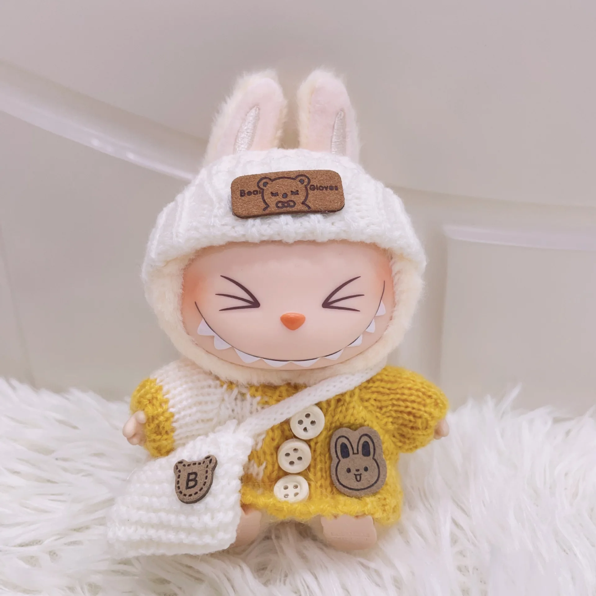 

Модный комплект куклы Labubu, милая белая рубашка, шляпа, комбинезон с животными, аксессуары для кукольной одежды, подарок для куклы 17 см