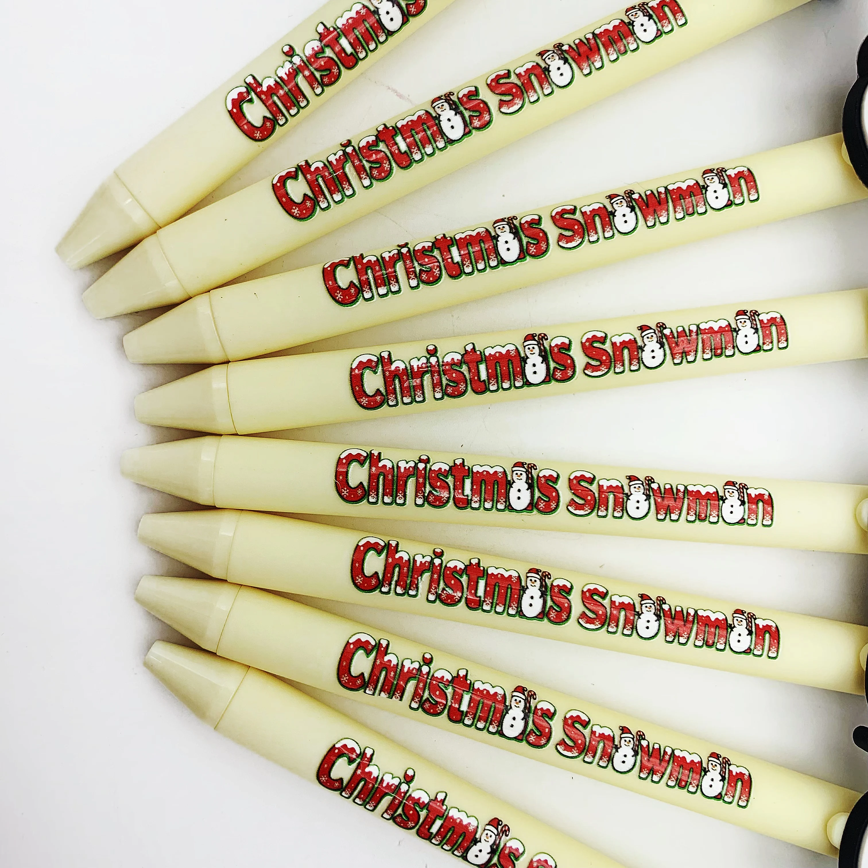 

8pcs/10pcs beige Christmas snowman themed printed ballpoint pen, creative snowman element ballpoint pen, student gift pen