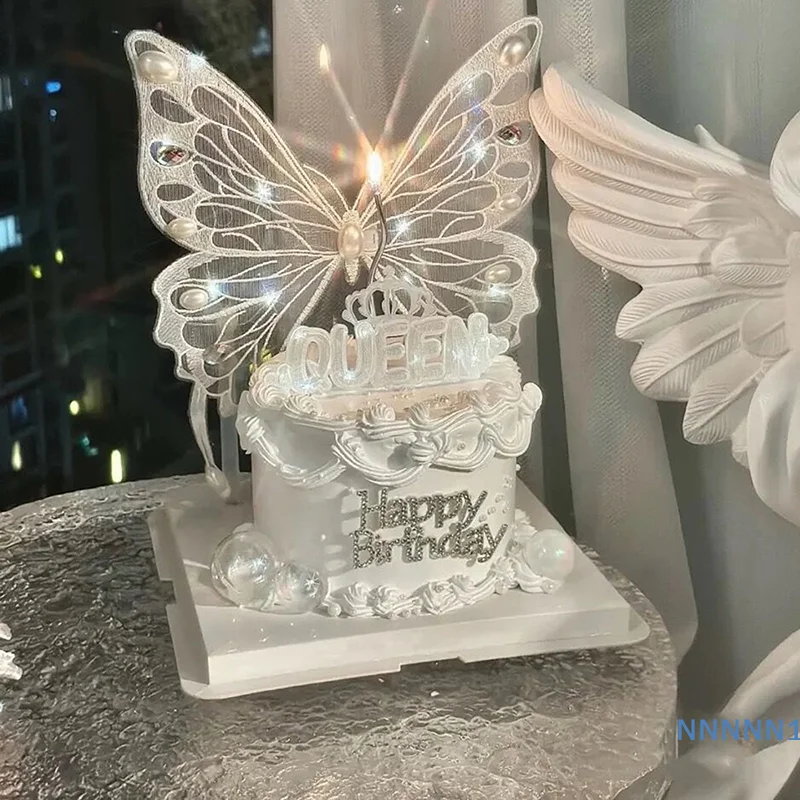 Handgefertigter LED-Kuchen-Topper 'Queen Mother Happy Birthday Love' mit Großem Schmetterling für Valentinstag, Backzubehör