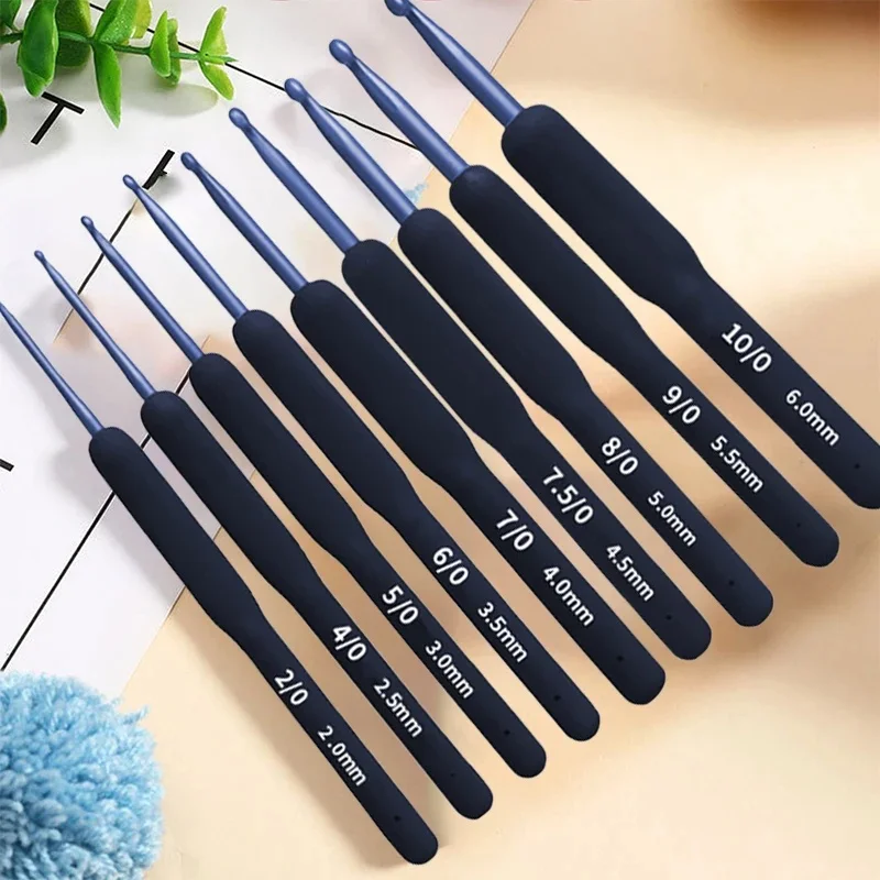 9Pcs Blue Soft Handle Crochet Set DIY Sweater Knitting Crochet With Tool Kit Silicone Non Slip Crochet Sewing Tool