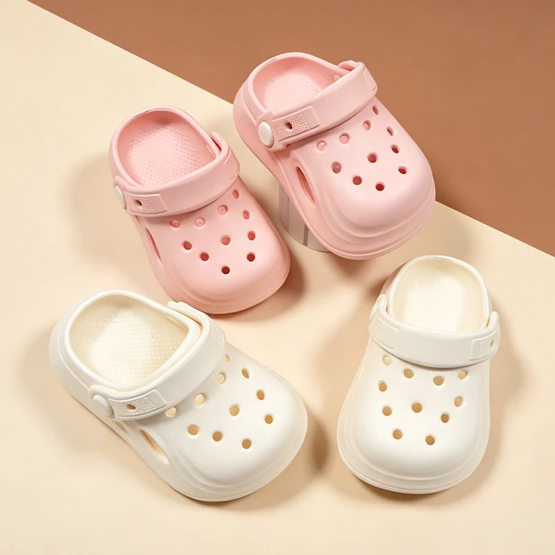 Leichte, weiche EVA-Kinder-Clogs, verstellbarer Rückenriemen, rutschfeste, schnell trocknende Hausschuhe für Kleinkinder, für drinnen und am Strand – Detail 3
