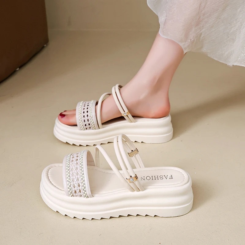 

New Summer Fashion Versatile One-band Women Slides Stylish Breathable Non-slip Soft Sole Ladies Casual Beach Sandals