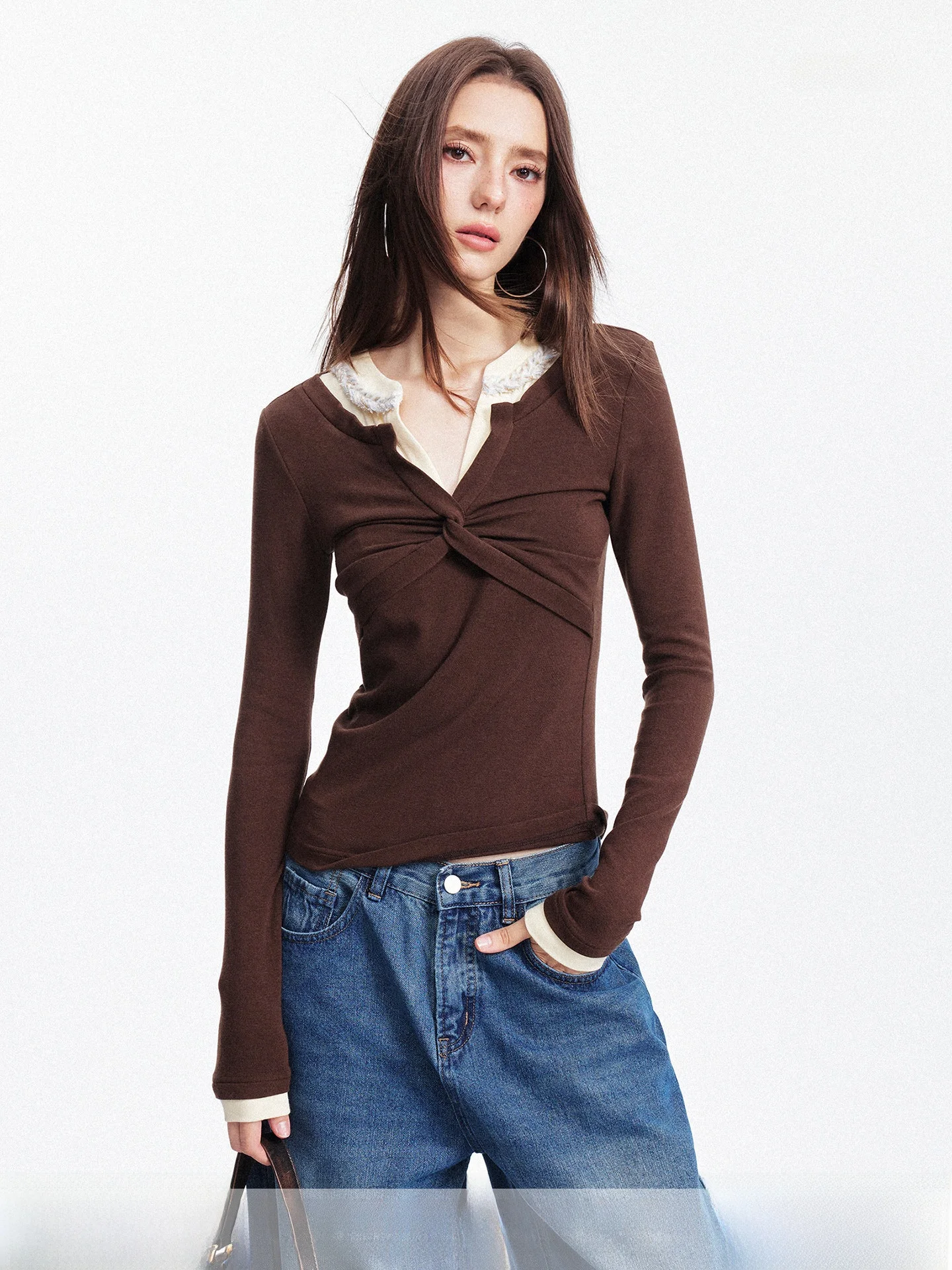 

SEGI Original Design Autumn New Brown Knot Splicing V-ne Long Sve Women's Knitted Top Base Layer Retro Commute Sle Sli...