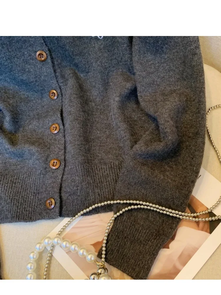 Autumn Winter Women's Knitted Cardigan Sweater Embroidered Daisy Pure Color round Ne Button up Top Loose Fit Sweet Sle