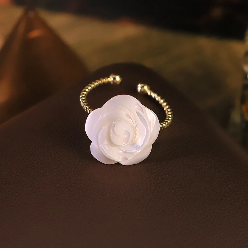 Natural Shell Flower Open Ring for Women Daily Office Dating Party Wedding Engagement Dainty Bridal Ring Minimalist Jewelry