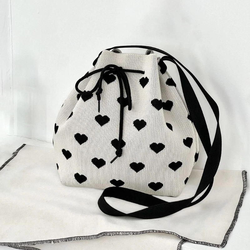 المرأة الجميلة نمط القلب محبوك حقيبة كتف الرباط دلو حقيبة سعة كبيرة حقيبة كروسبودي للاستحمام حقيبة يد المواعدة