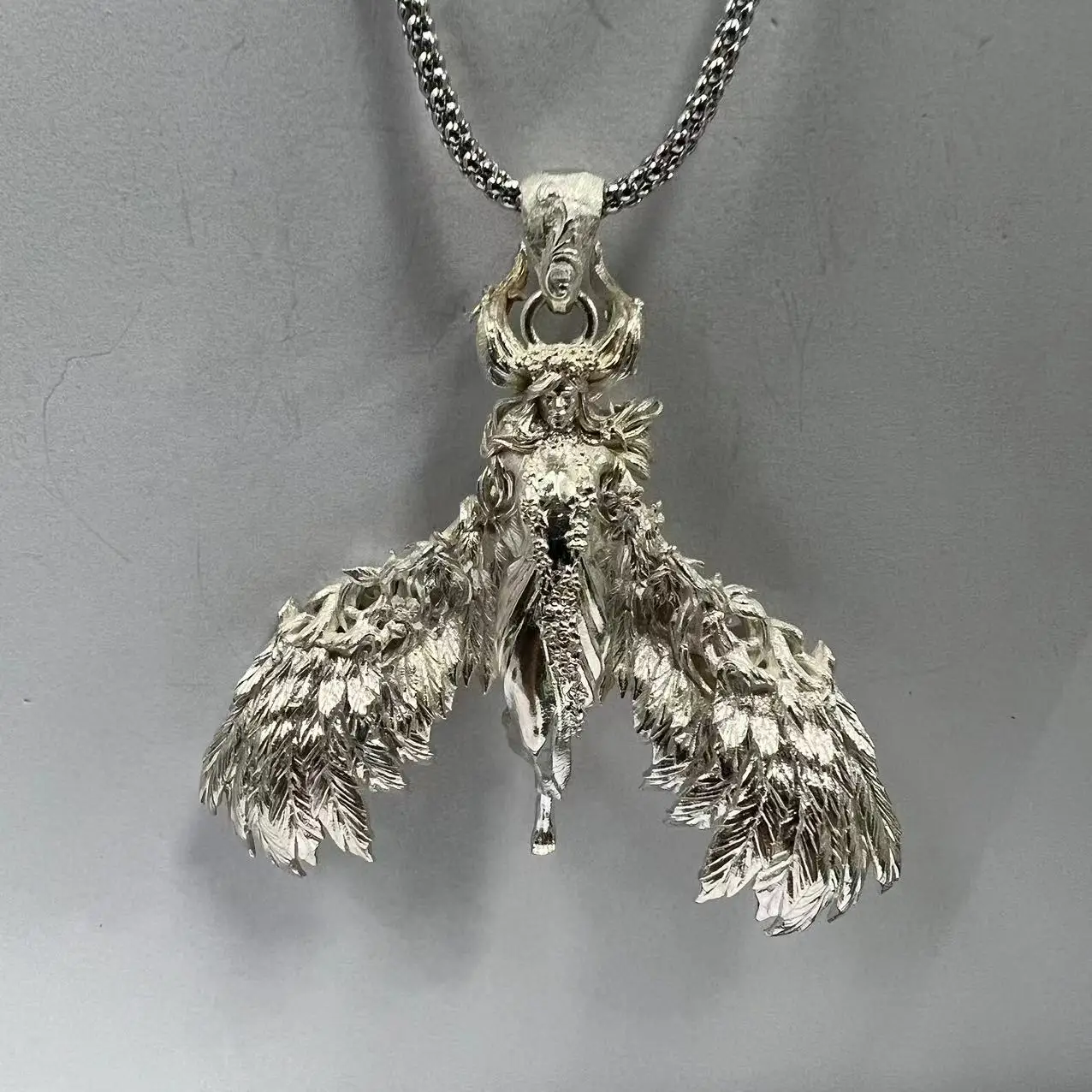 Plant Direct s925 Fine Silver Flowers Faun Pendang for Men and Women