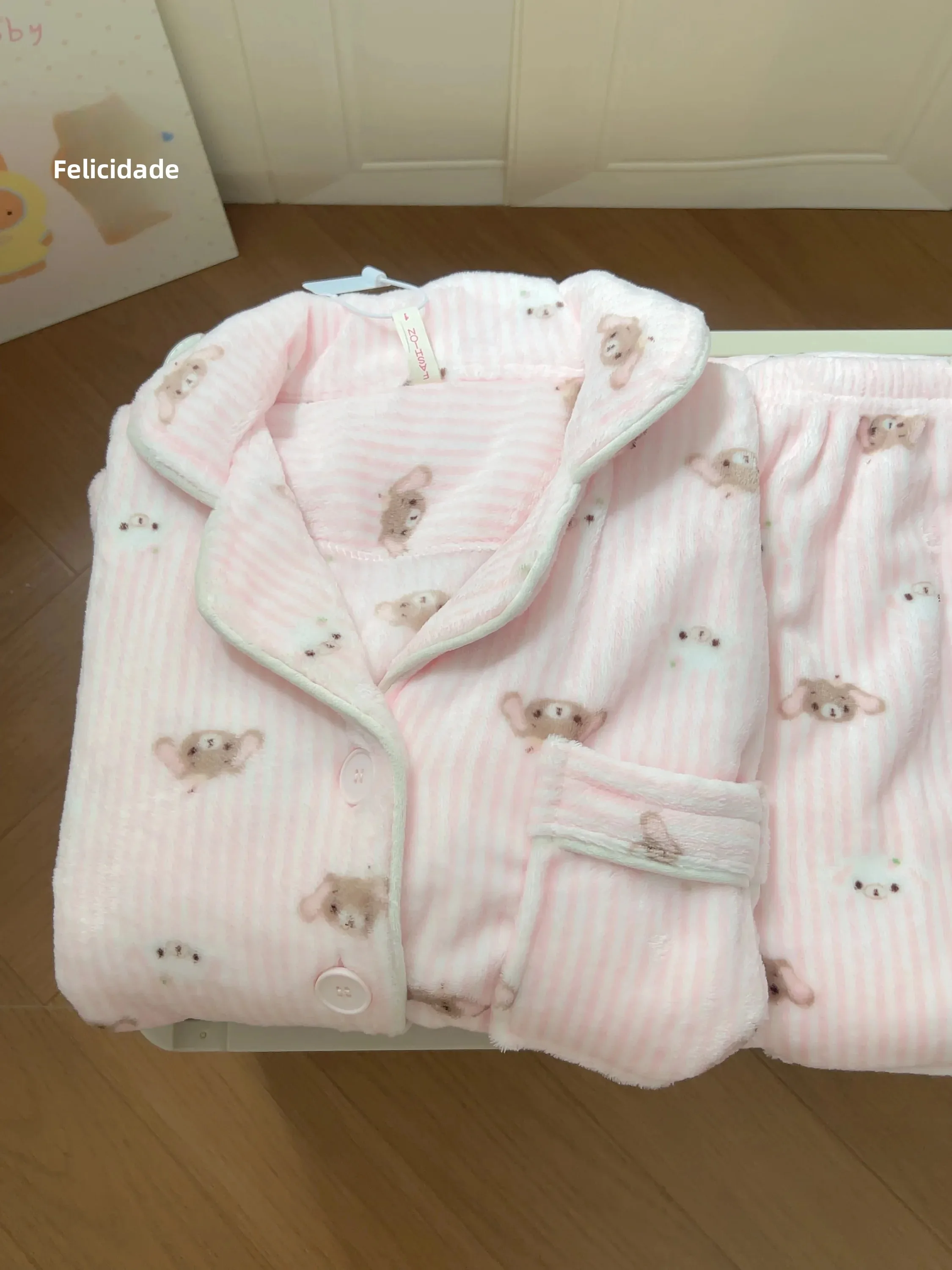 pijamas-de-invierno-de-manga-larga-para-mujer-conjunto-de-ropa-de-casa-calida-de-terciopelo-ropa-de-dormir-con-estampado-de