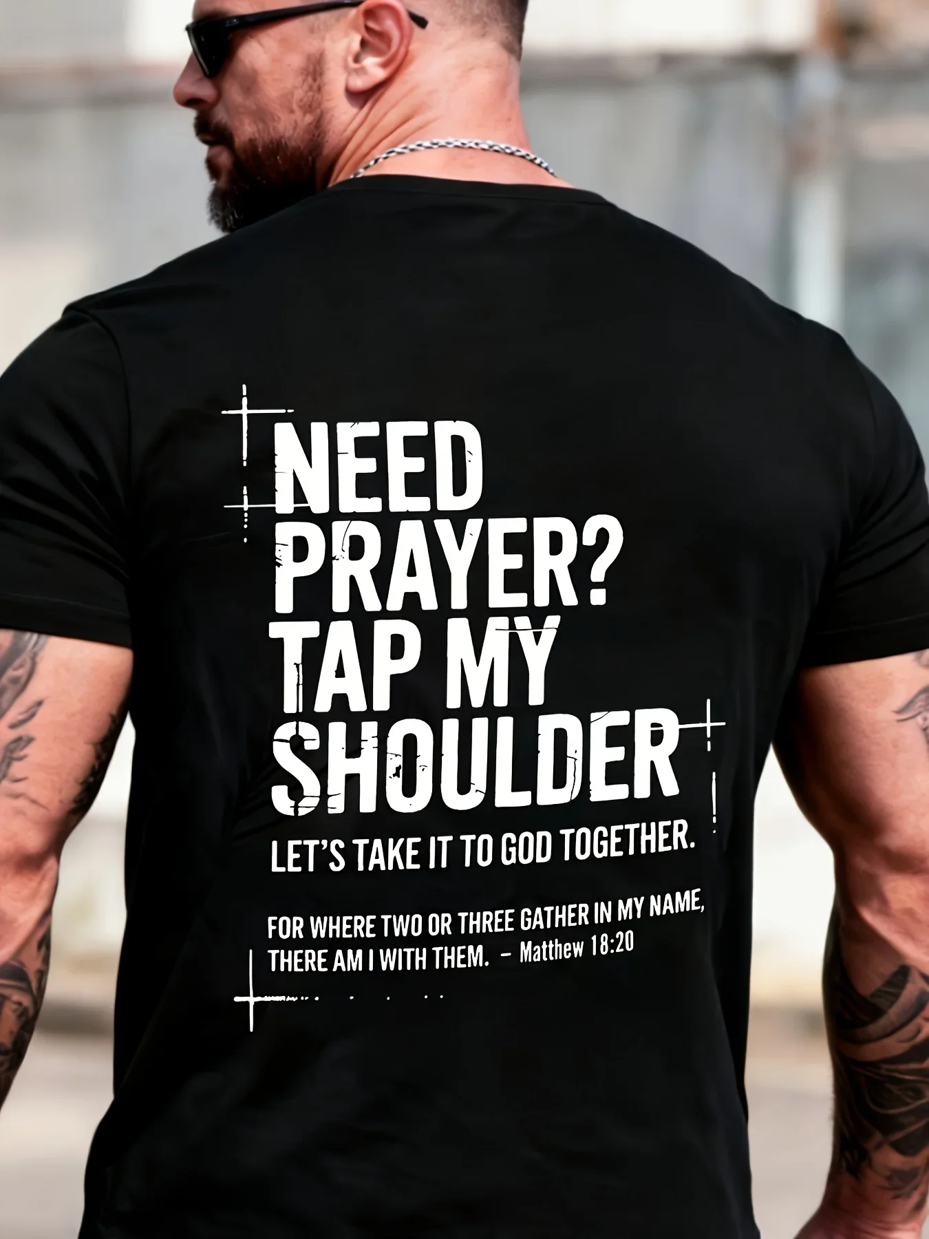 ¿Necesitas rezar? Aprieta mi hombro y déjamos confiar esta cuestión a Dios juntos. Si dos o tres se reúnen en mi nombre, yo estoy con ellos. Mateo 18:20. Camiseta de manga corta de talla grande para hombre, top holgado con estampado inspirador, estilo casual urbano