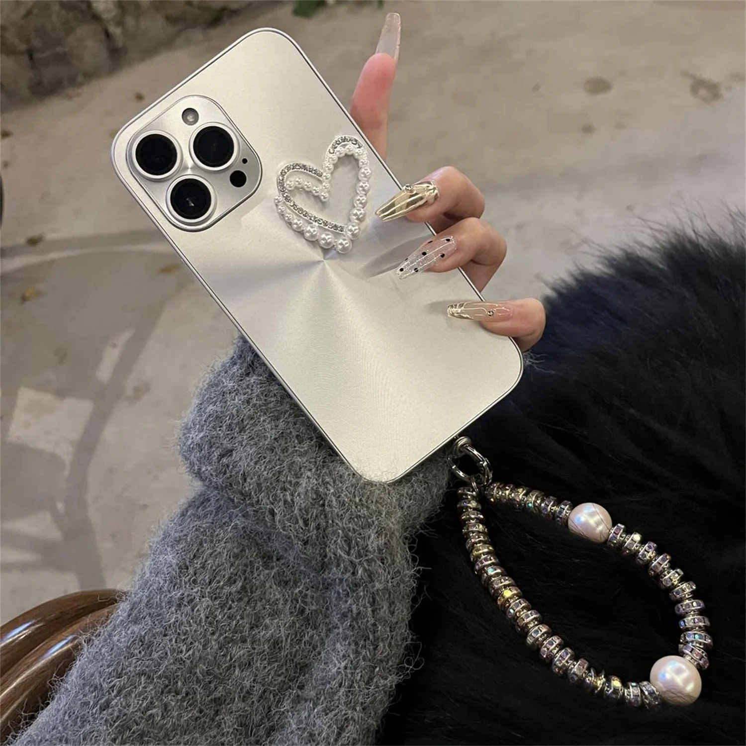 

Korean Luxury Glitter Crystal Rhinestone Bracelet Love Heart Phone Case for iPhone 11 12 13 14 Pro Max Shockproof Back Cover