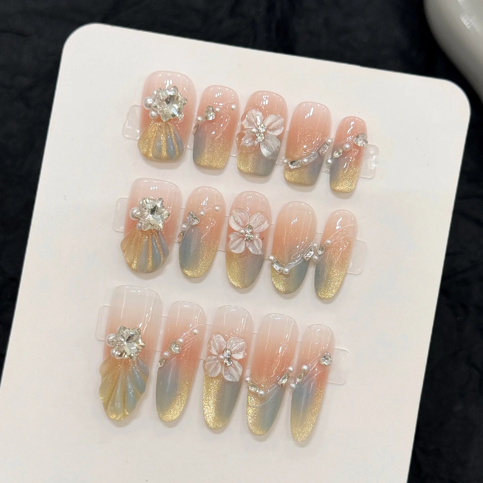 

Luxury Press On Nails Two-color Cat Eyes Handmade Fake Nails 3D Carved Decor Ballet Gradient French False Nails Almond Wearable