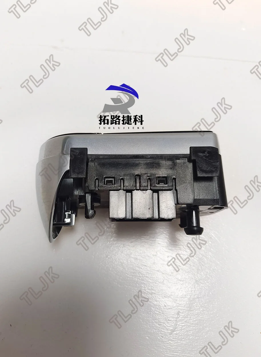 Botão multifuncional do volante (direito) para Land Rover R13, RS14 e D5, o modelo é LR116681 = LR092579.