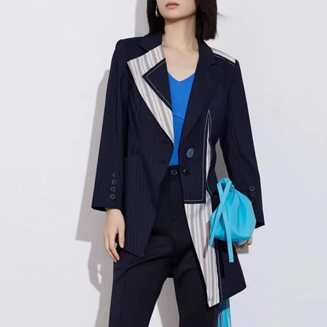 

Chic Women's Striped Suit Jacket Coat Heavy-Duty Splicing Contrasting Colors Irregular Cutting Top Jacket for Streetwear