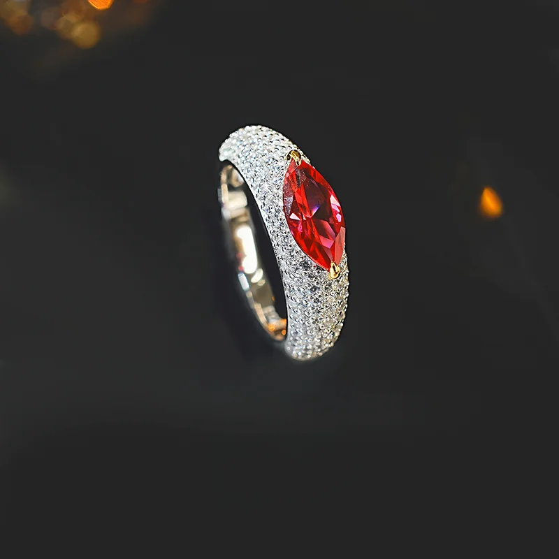 

Light Luxury Horse Eye Artificial Color Treasure 925 Pure Silver Ring Set with High Carbon Diamond Red Corundum Wedding Jewelry