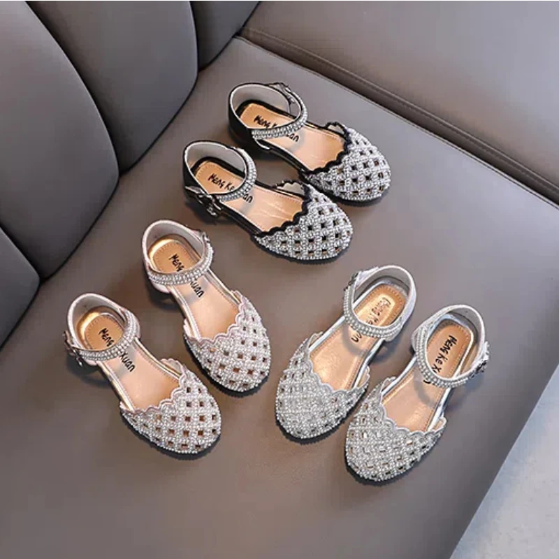 

Летние сандалии для девочек, серебристые, розовые, со стразами, роскошные детские слайдеры с застежкой-липучкой и круглым носком, блестящие, стильные детские блестки