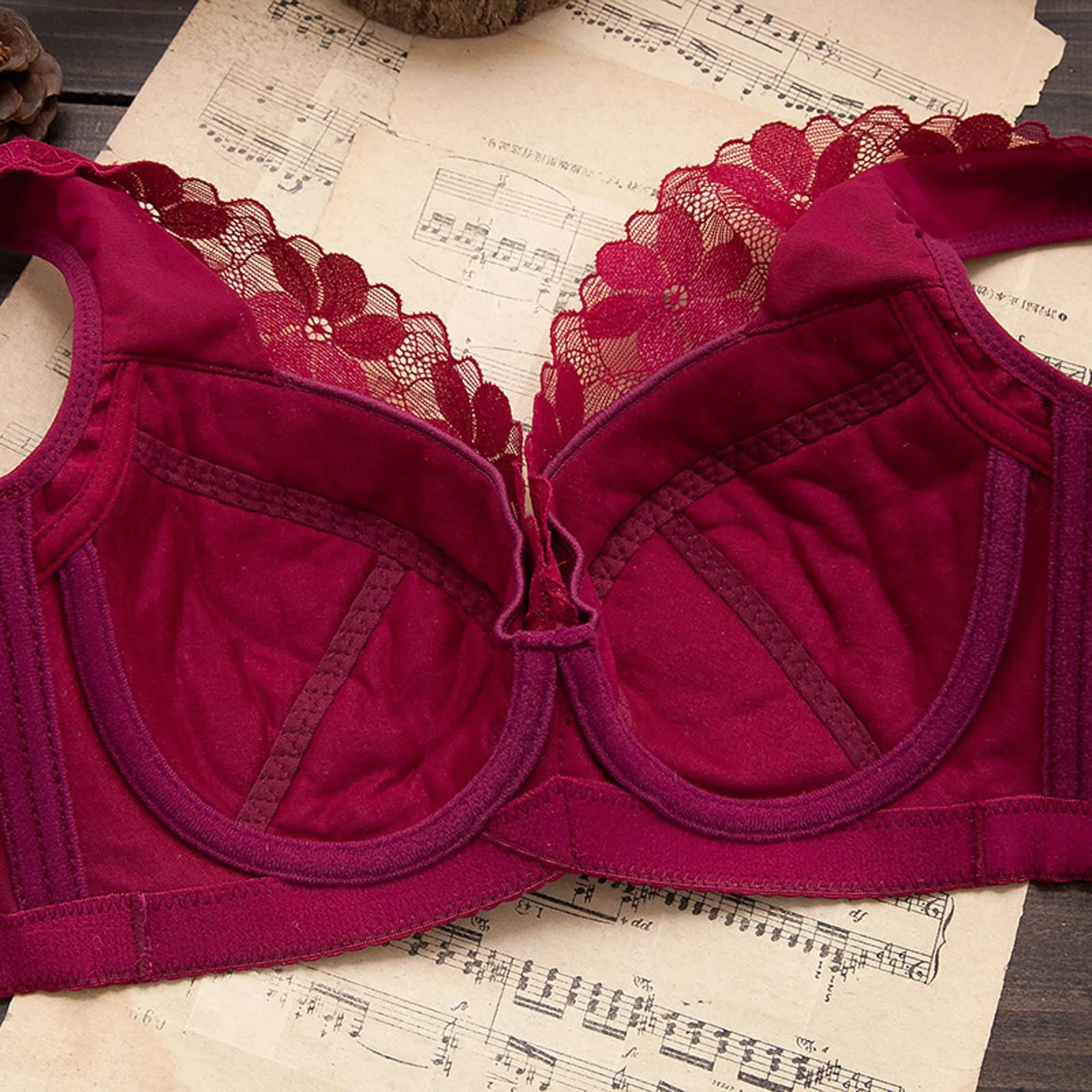 النساء الأزهار الدانتيل الصدرية حجم كبير رقيقة الملابس الداخلية دون حلقة الصلب الإسفنج سترة عالية مطاطا الدانتيل الصدرية مثير الملابس الداخلية للنساء