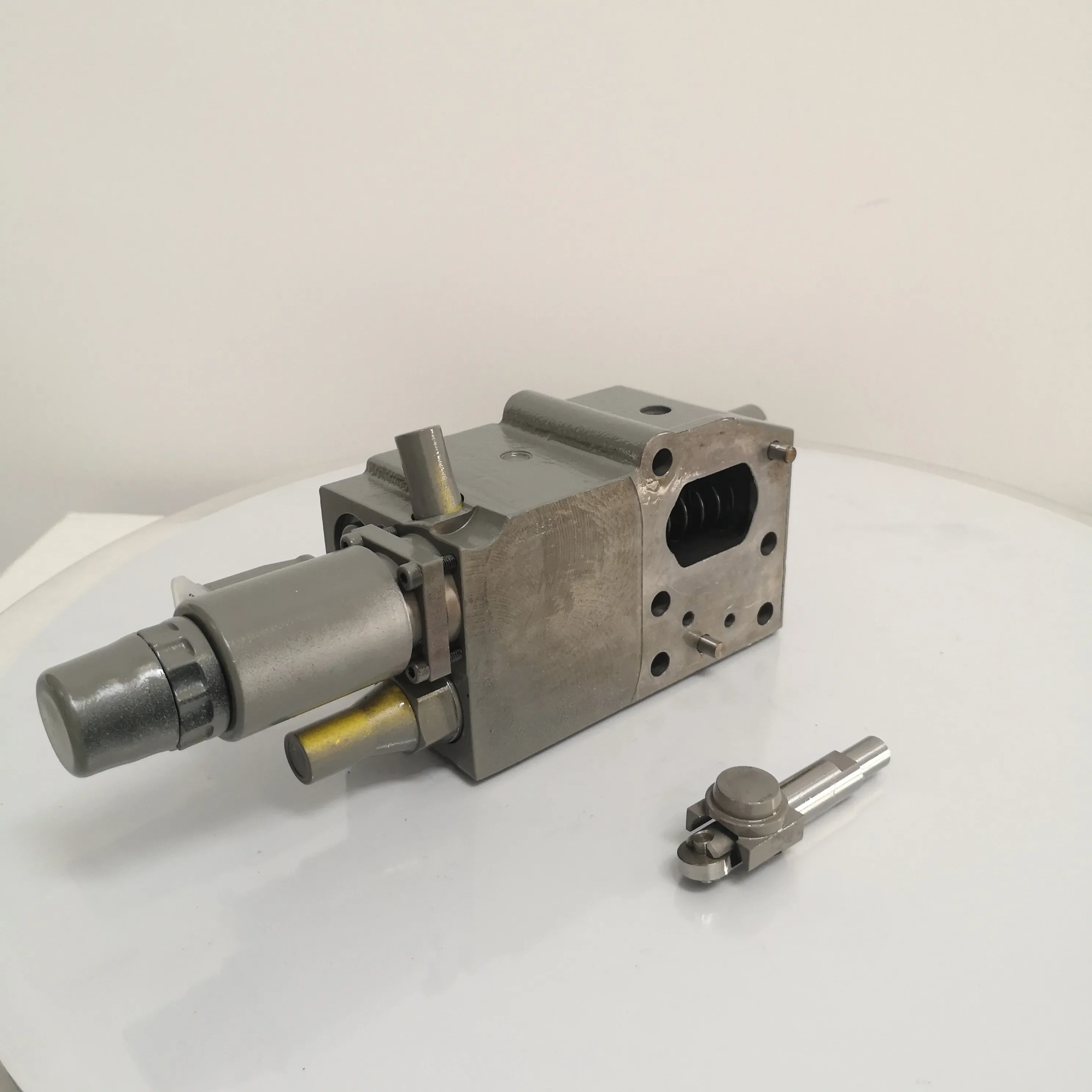 

A11vo95/130/145 LRDU1,LRDU2,LRDU6 Valve for Hydraul Pump in Stock