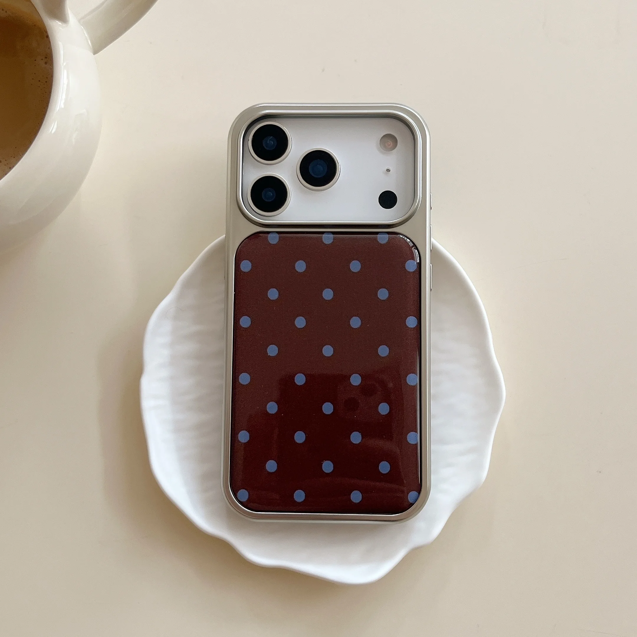 레트로 물방울 무늬 갈색 & 파란색 빈티지 감성 아이폰 17 16 15 14 11 12 13 프로 맥스 플러스 백 커버