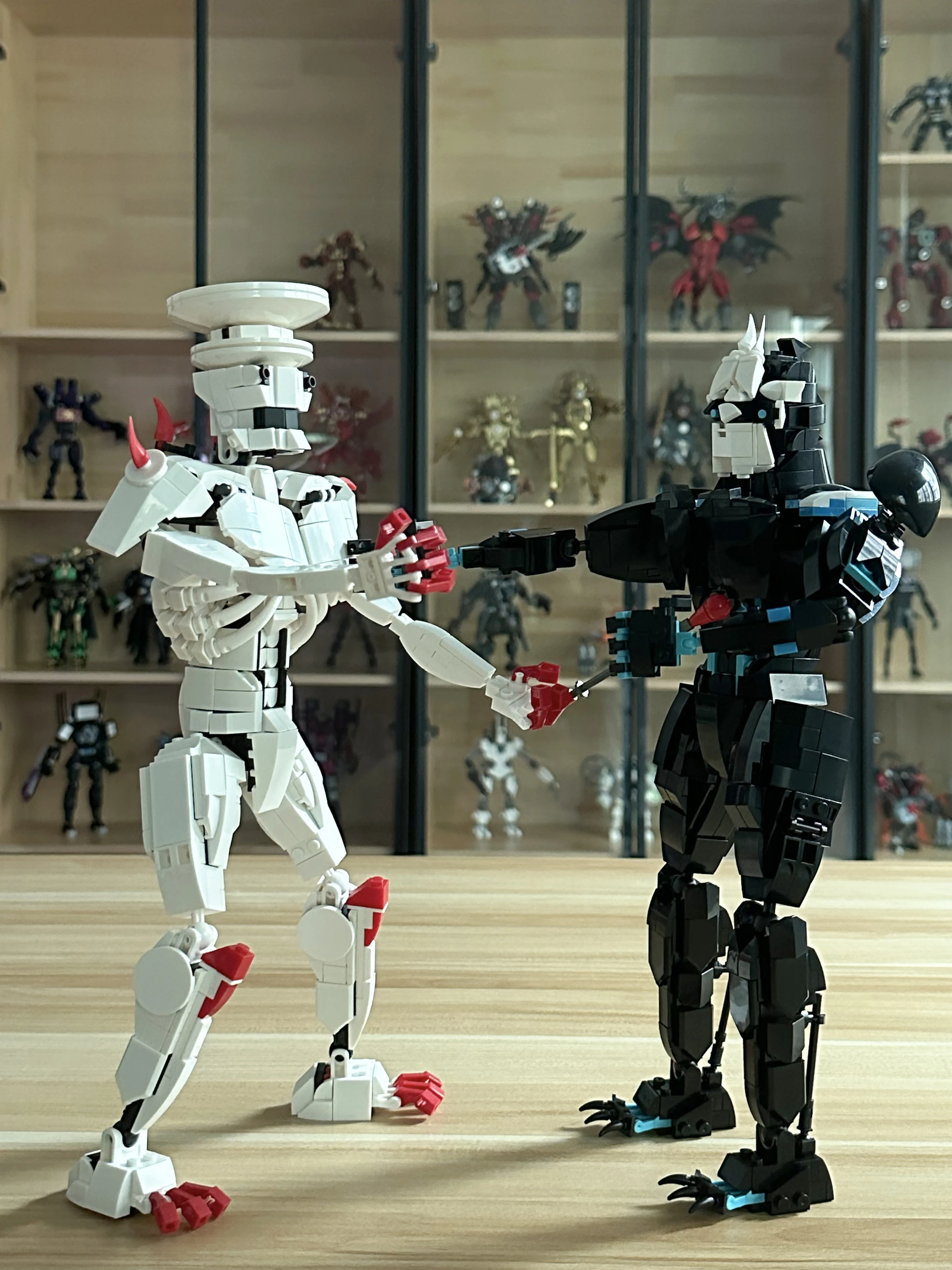 Seri Monster baru dirakit blok meja genggam hadiah ulang tahun anak-anak, mainan Puzzle buatan tangan kaiwa No.9and No.8