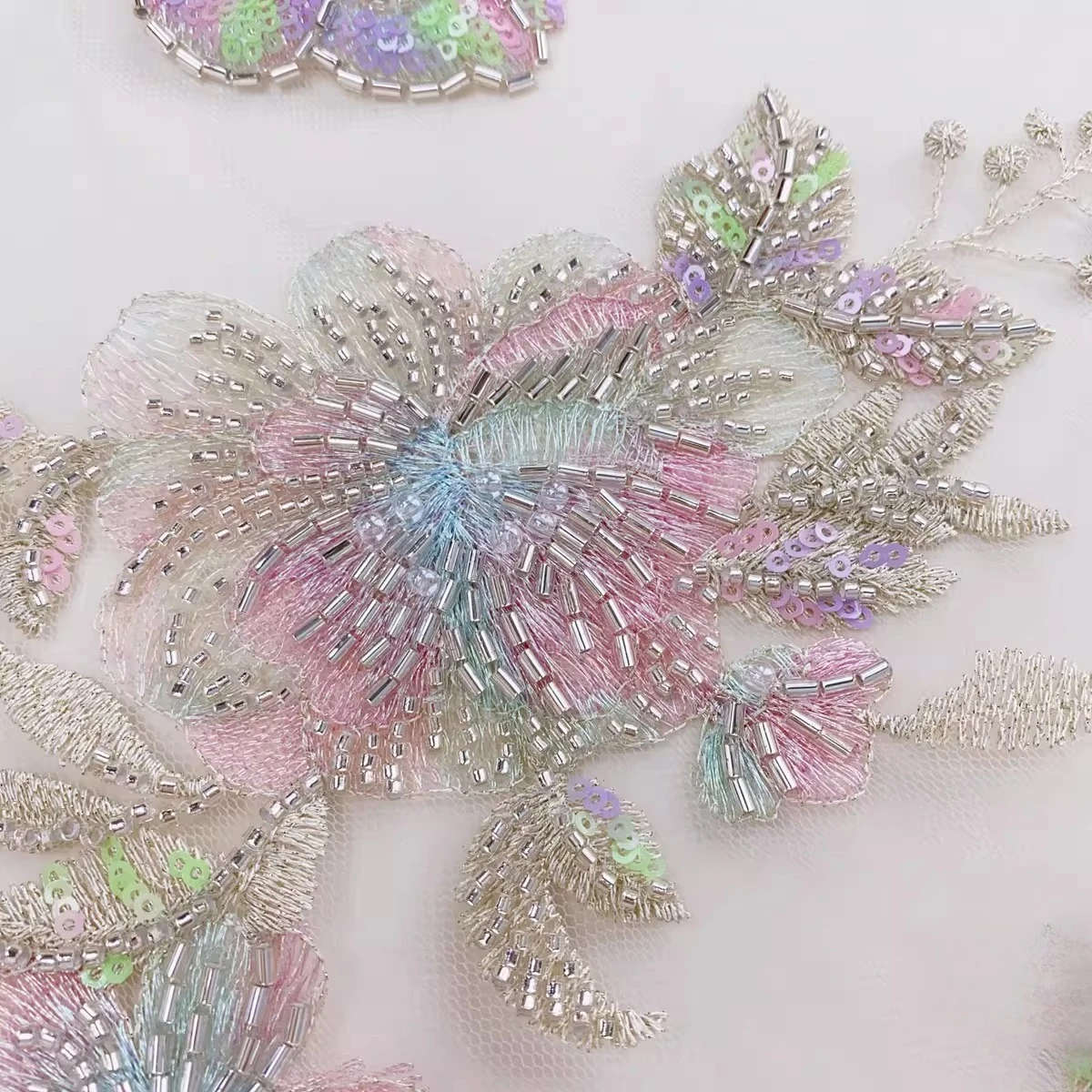 SMEALE 1Set Perlenstickerei Schmetterling Blume Spitzenapplikation.Kinderkleidung Kleid Dekoration Aufkleber.Aufnäher für Kleidung. – Detail 5