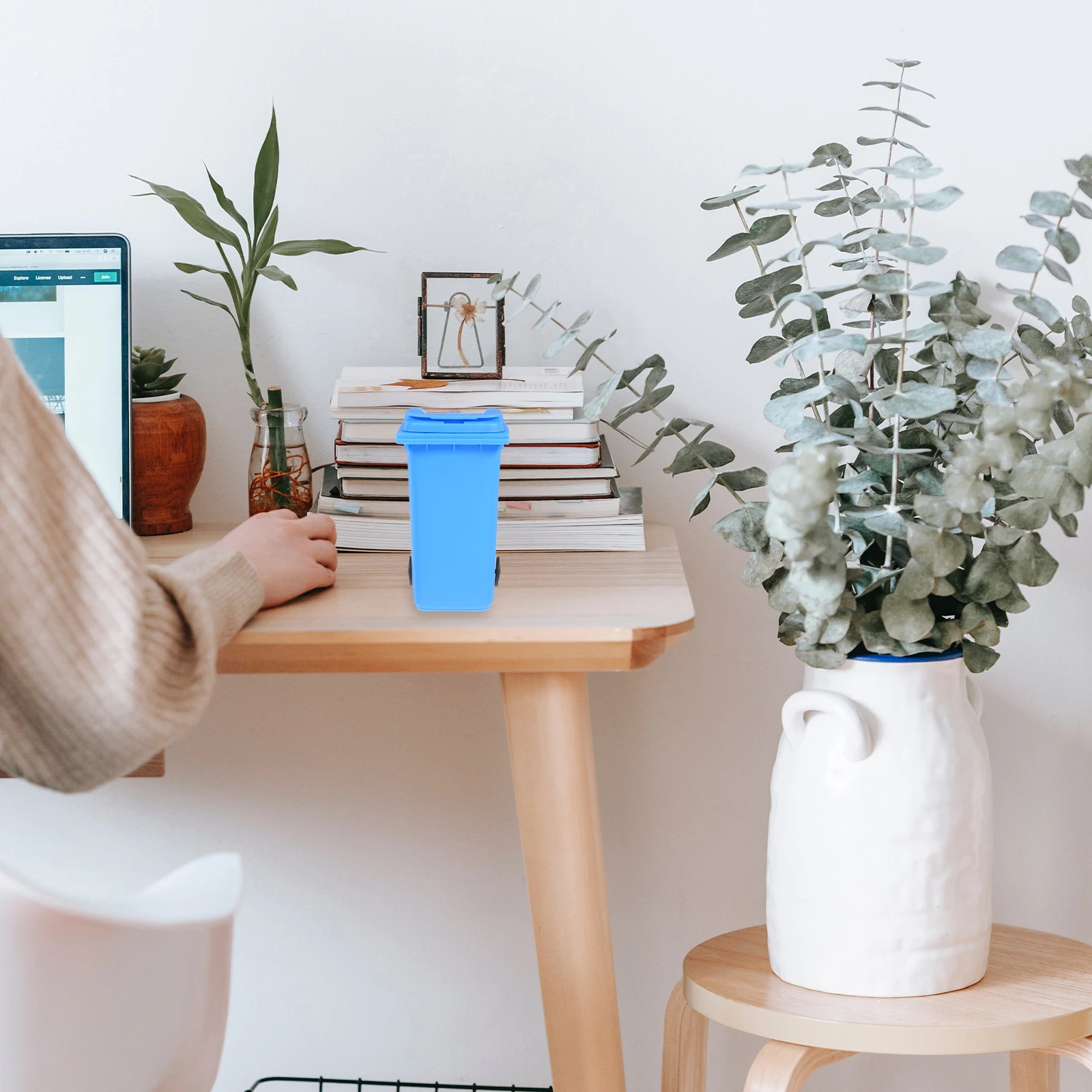 2pcs Desktop Trash Can Blue Pp Waste Bucket Small Mini Garbage Container Office Pen Holder Tabletop Countertop Storage Can