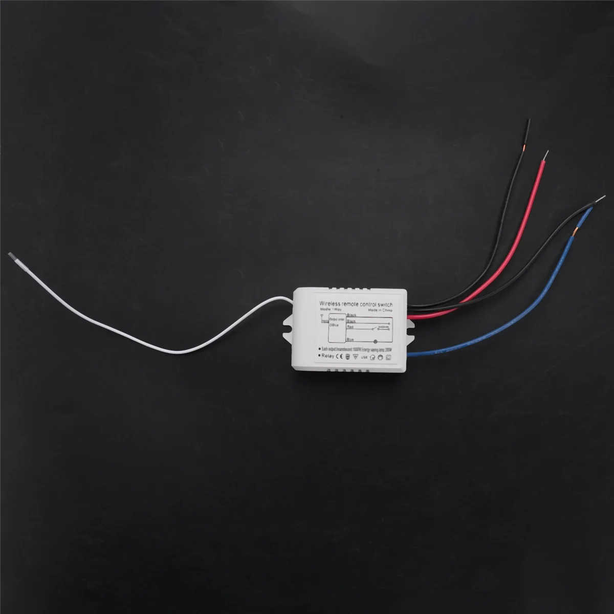 

BISM1 1 Way ON/OFF 220V Wireless Remote Control Switch Digital Remote Control Switch for Lamp & Light HT035