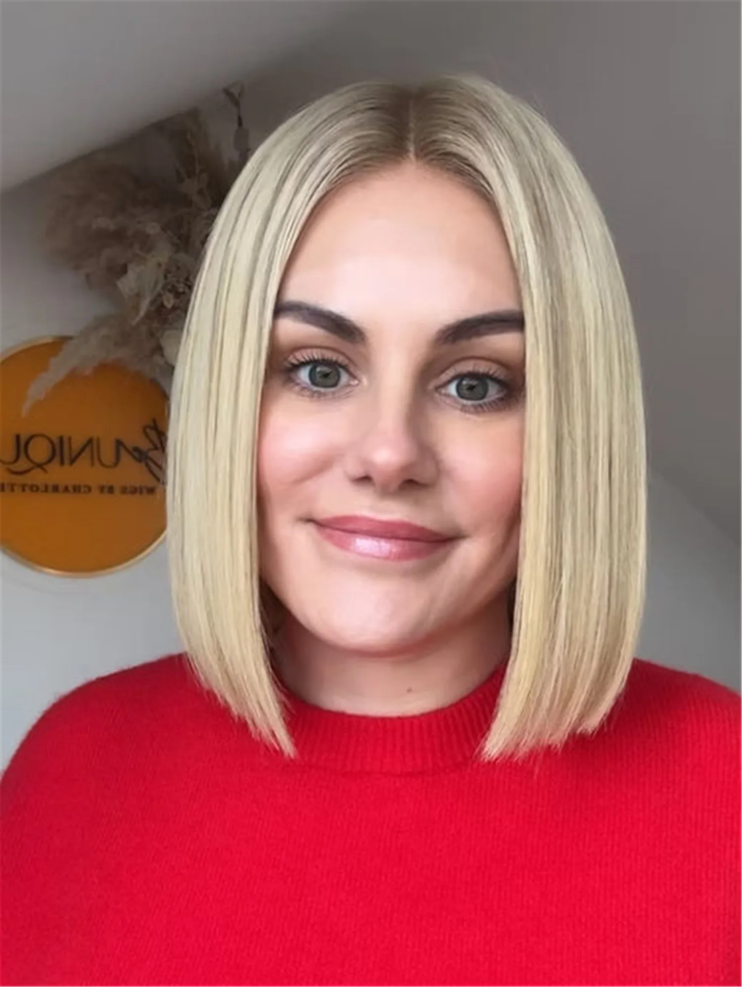 Bob Short Wigs Golden Blonde Ombre Synthetic Lace Front Wig with Dark Roots Natural Preplucked Hairline Straight Daily Party Wig