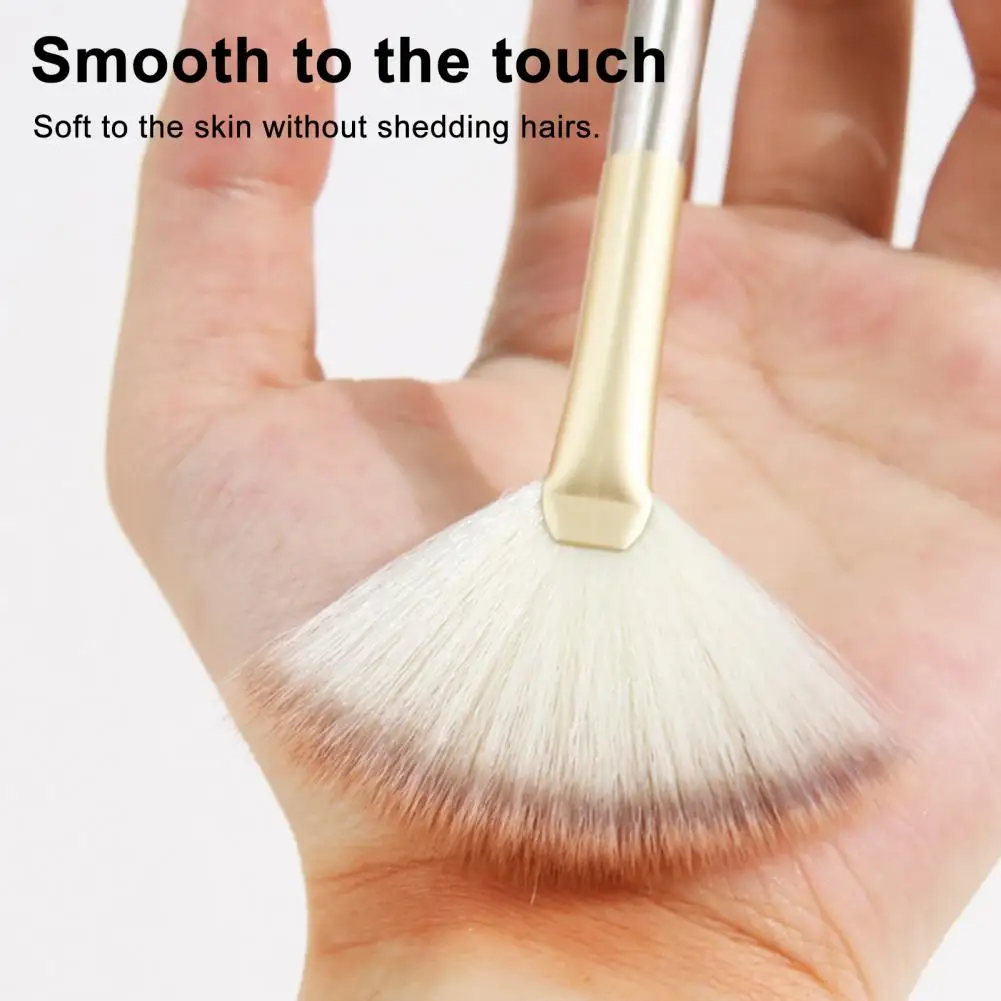 1/2/3/4/5Pcs Facial Fan Brush with Wooden Handle Women Makeup Brush Soft Fluffy Bristles Facial Mud Clay Applicator Brush Tools