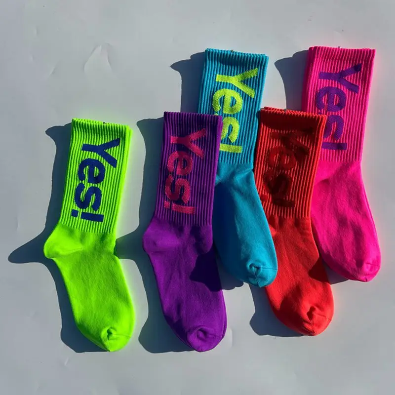 'Yes!' Mid Crew Socks for Men/Women Fashion Outdoor Skateboarding Sports Street Sock Breathable