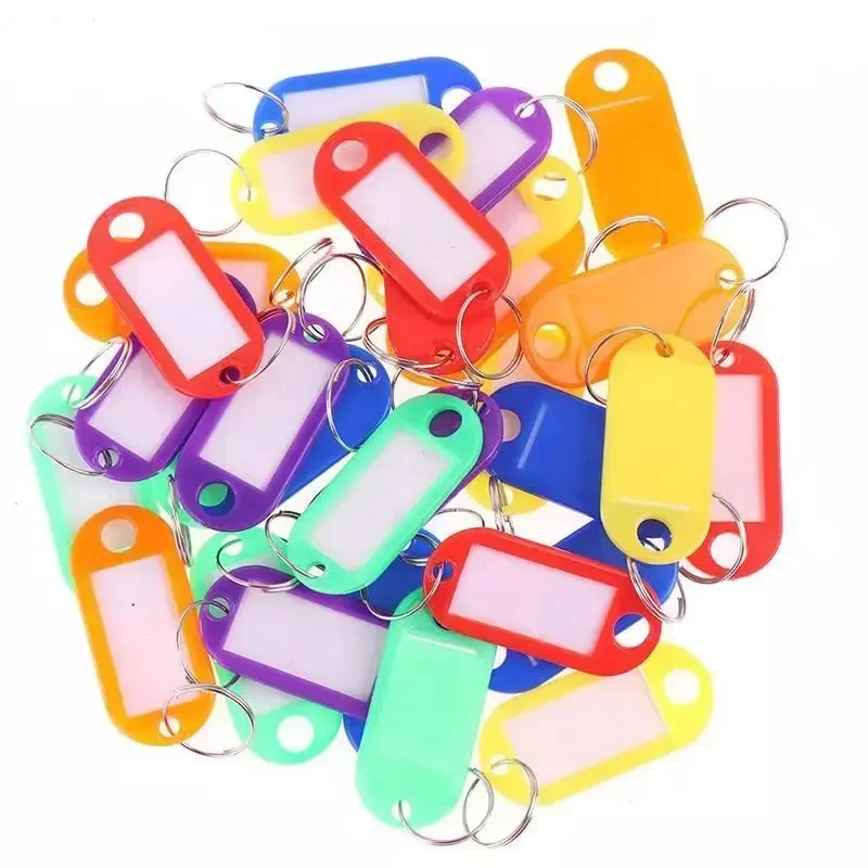 30 pièces porte-clés en plastique multicolore porte-clés étiquette d'identification de bagage étiquettes de cartes de visite avec anneau fendu pour porte-clés de bagages porte-clés