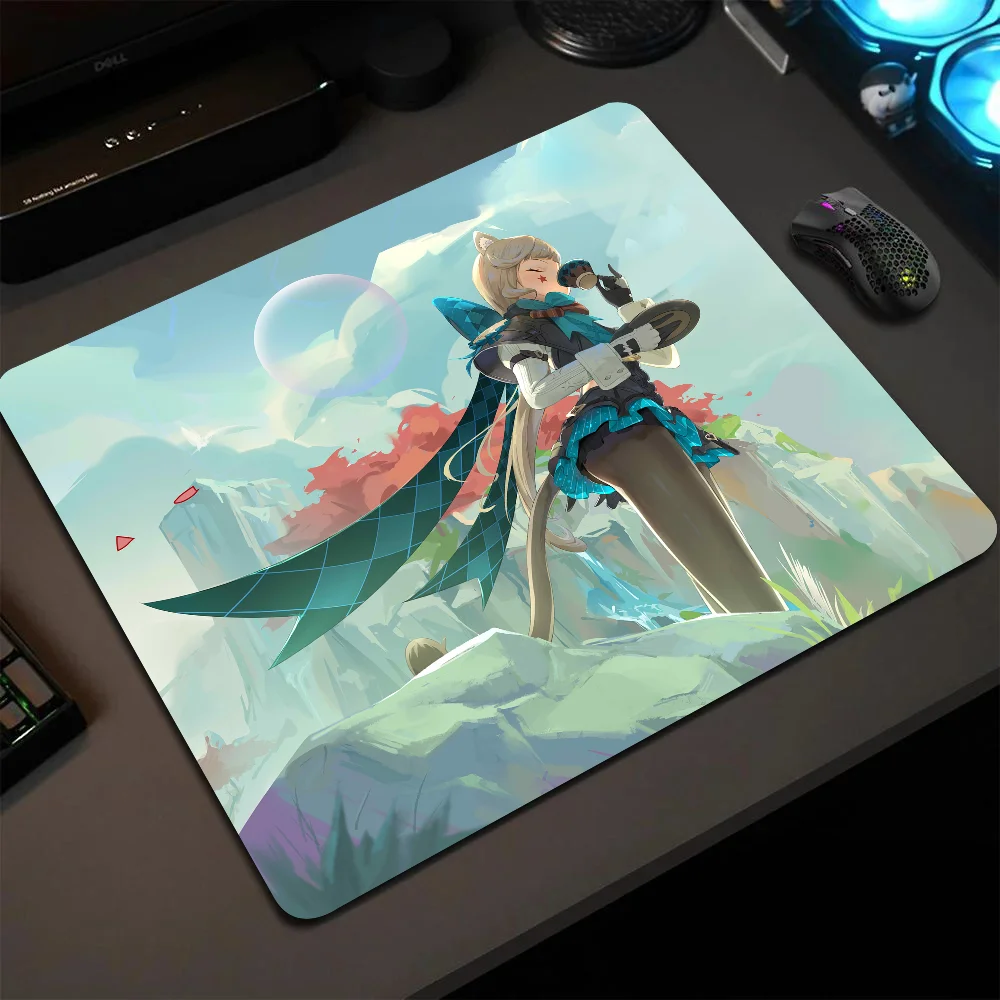 

Lynette Genshin Impact Mousepad Small LockEdge Mouse Pad For Gamers Computer Desk Pad Anti-slip Rubber