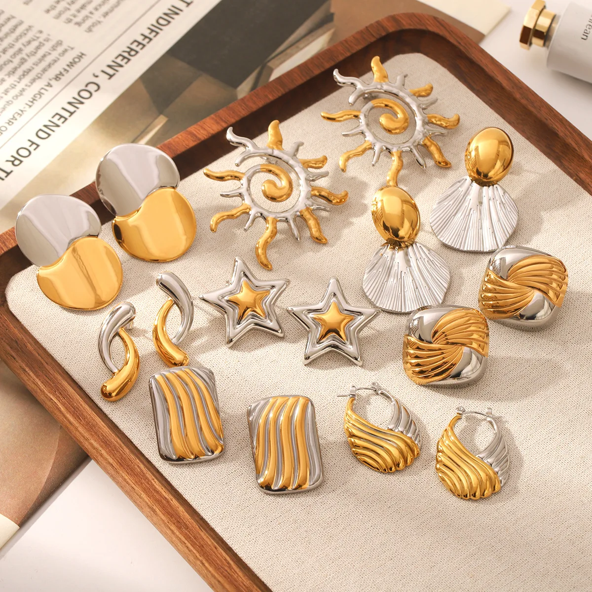 

Vintage Stainless Steel Women's Earrings Dainty Minimalist Geometric Stud Earrings 2025 Trendy Fashion Retro Personalize Jewelry