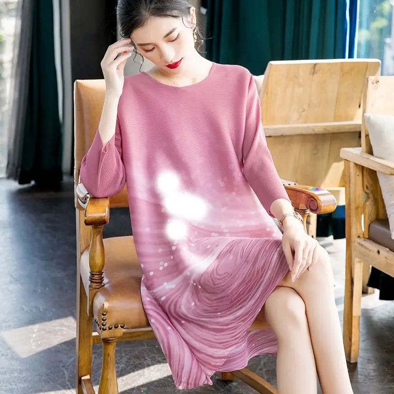 

Wrinkle 2024 Spring/Summer Gradient Advanced Fashion Dress Women's Round Neck Casual Large Size Dress